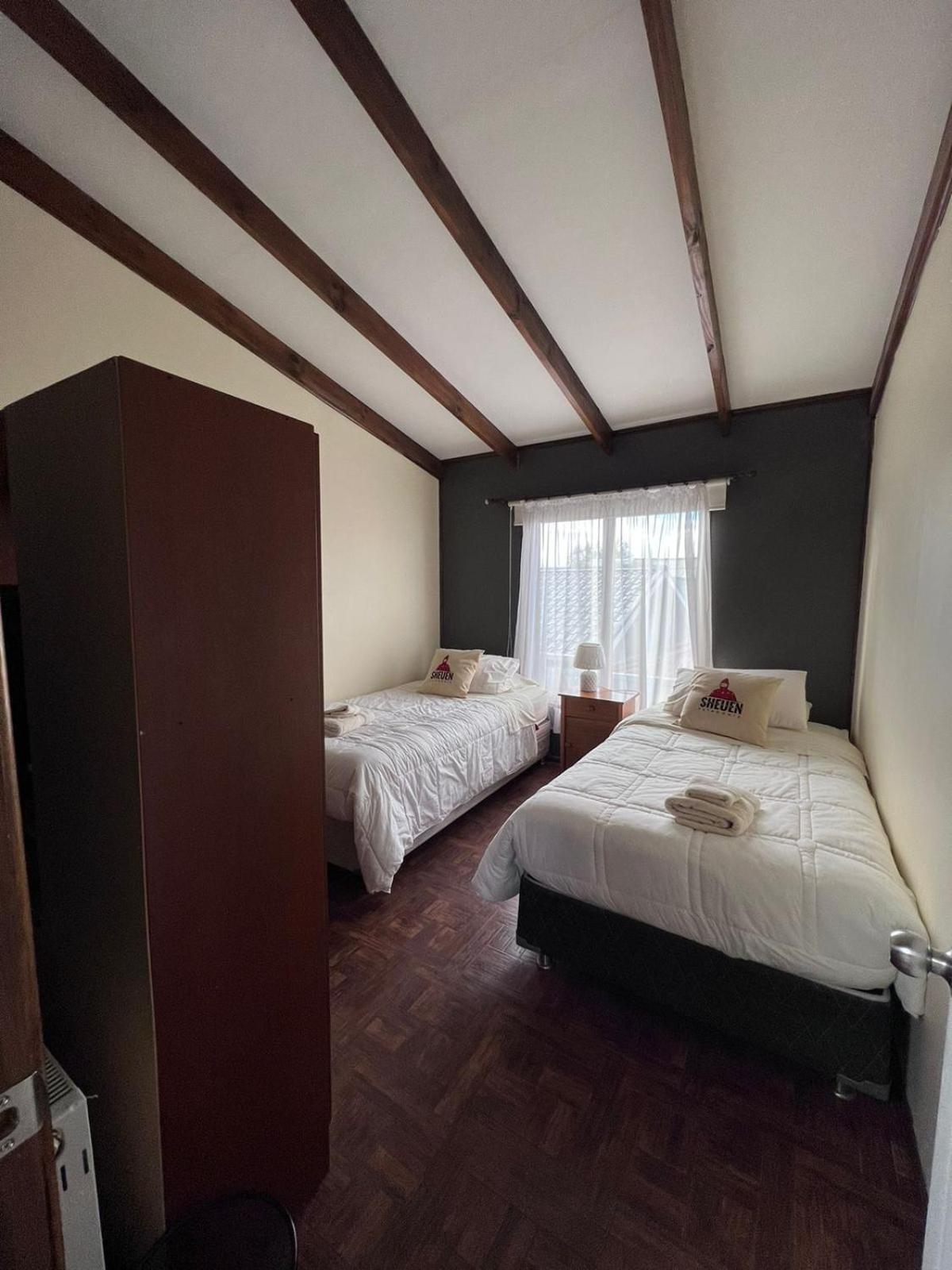 Sheuen Patagonia Hostel Πουέρτο Νατάλες Εξωτερικό φωτογραφία