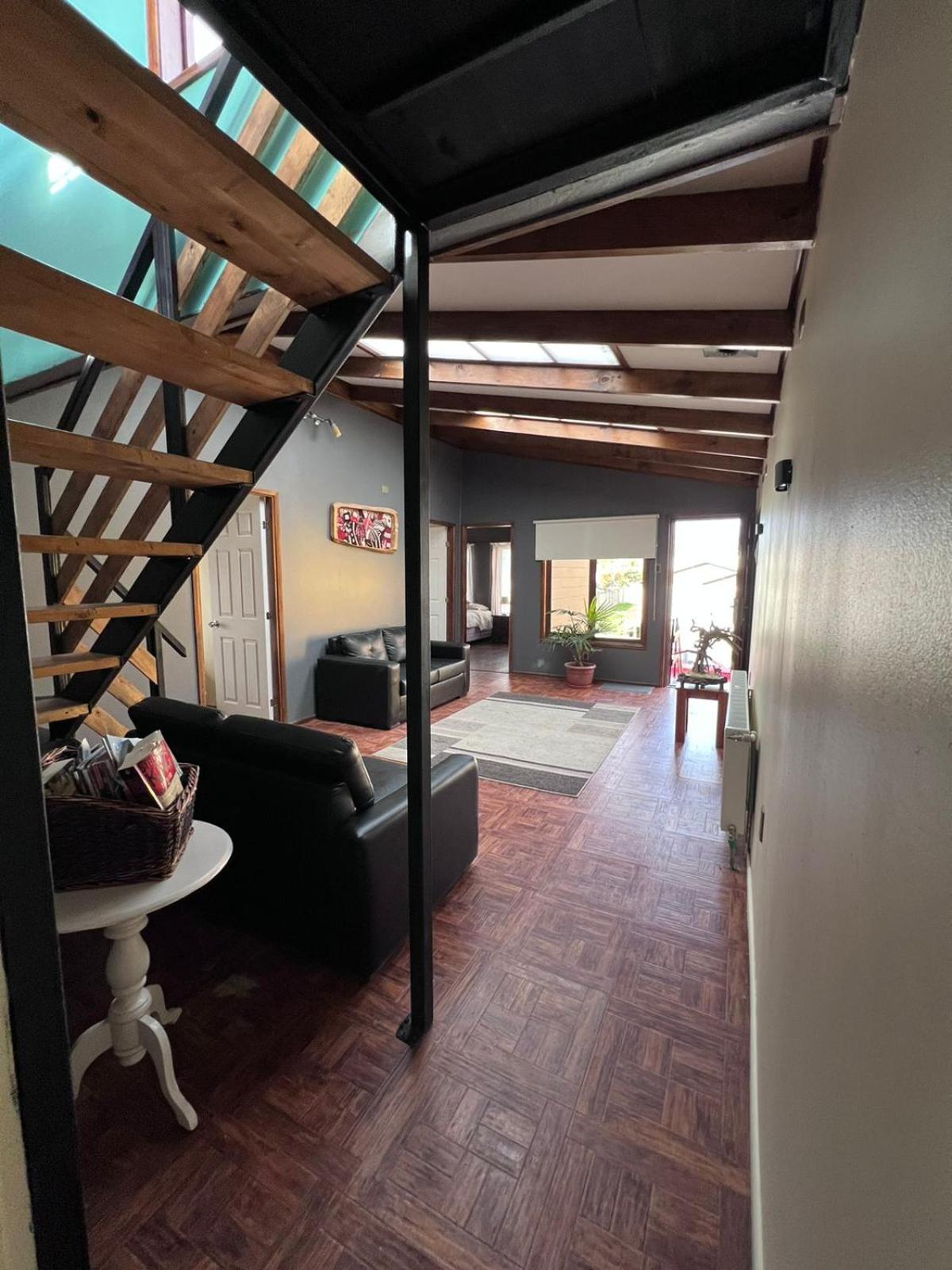 Sheuen Patagonia Hostel Πουέρτο Νατάλες Εξωτερικό φωτογραφία