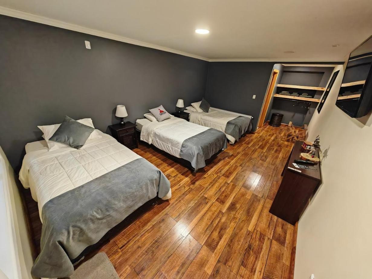 Sheuen Patagonia Hostel Πουέρτο Νατάλες Εξωτερικό φωτογραφία