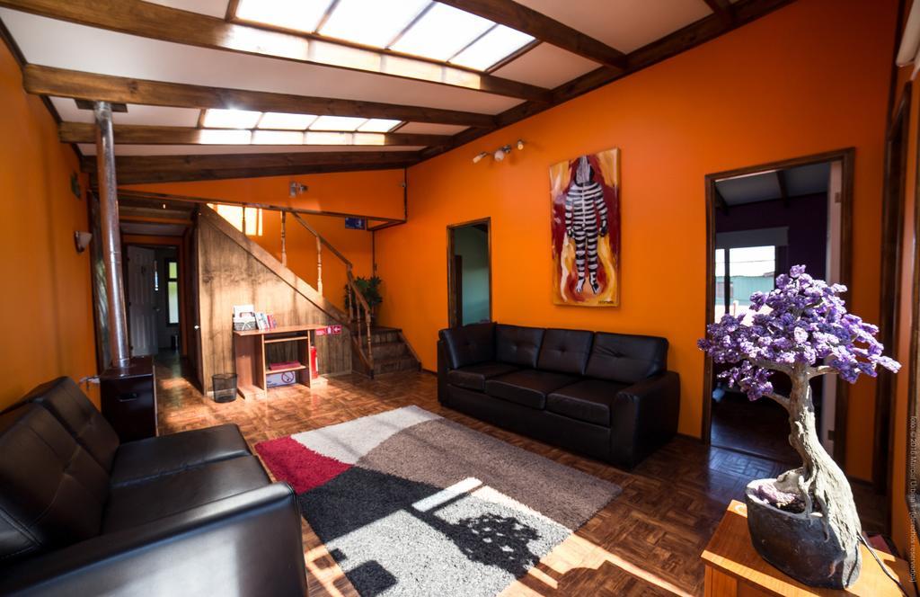 Sheuen Patagonia Hostel Πουέρτο Νατάλες Εξωτερικό φωτογραφία