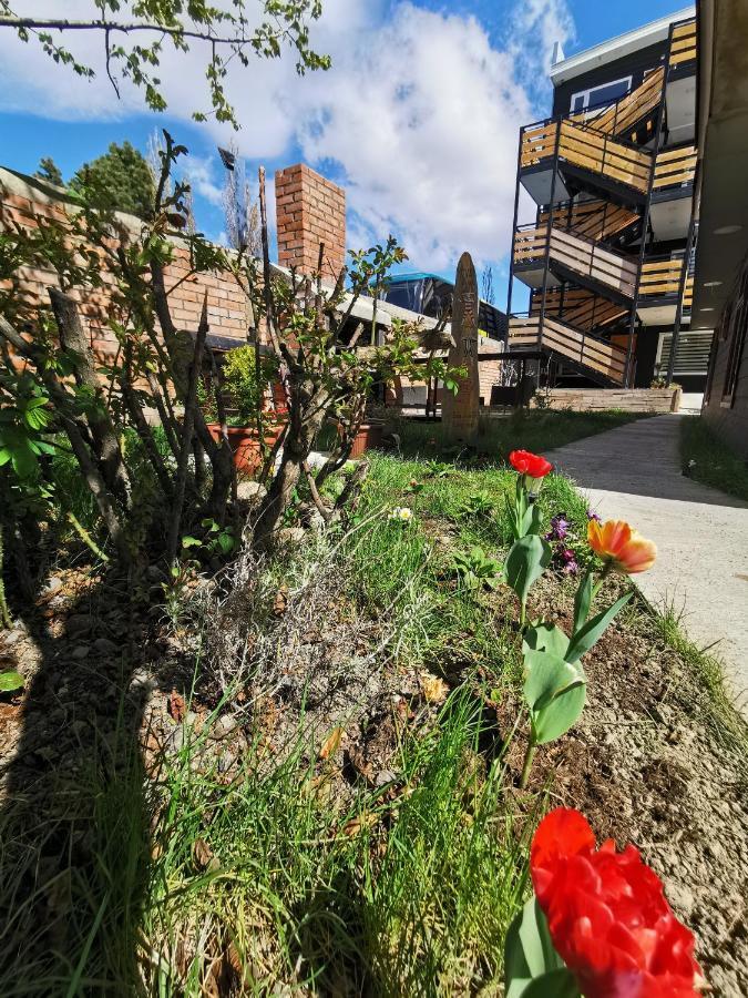 Sheuen Patagonia Hostel Πουέρτο Νατάλες Εξωτερικό φωτογραφία