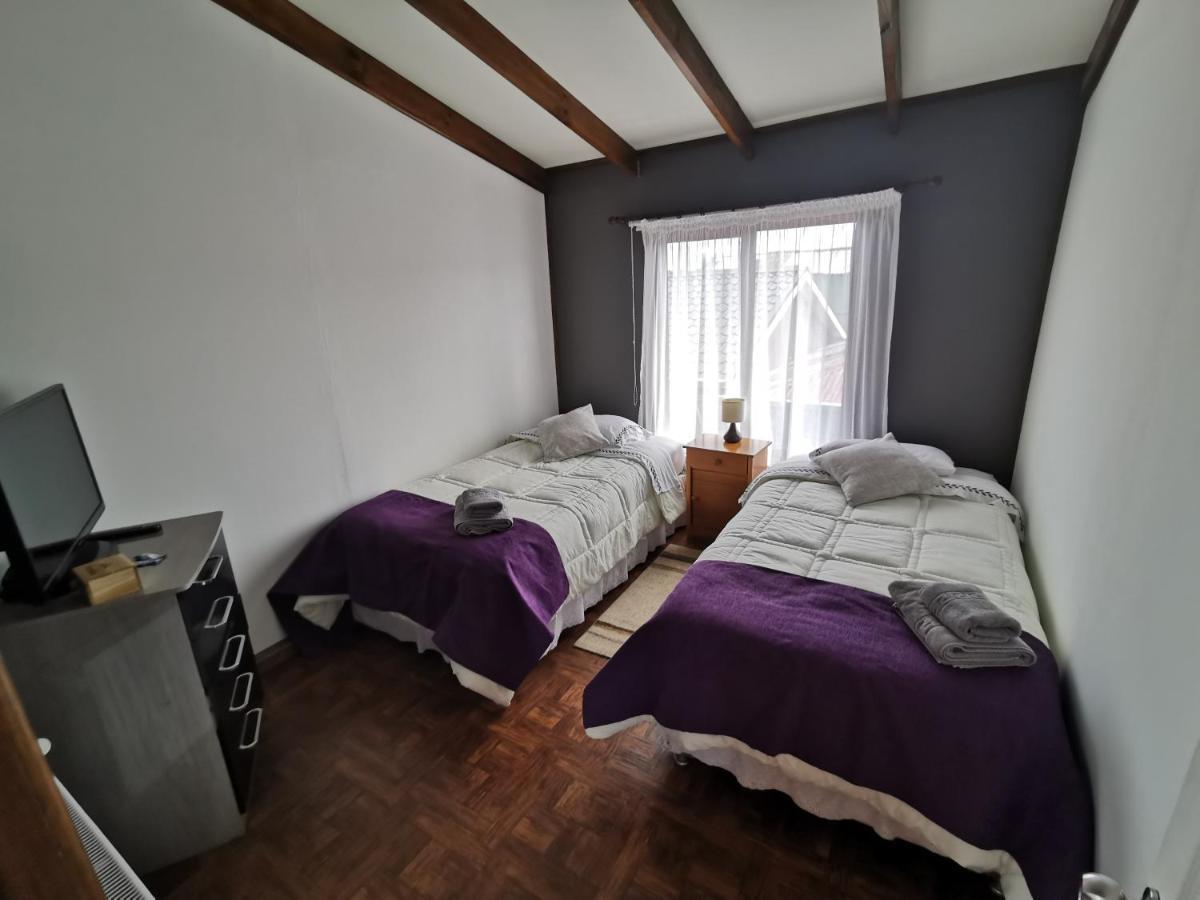 Sheuen Patagonia Hostel Πουέρτο Νατάλες Εξωτερικό φωτογραφία